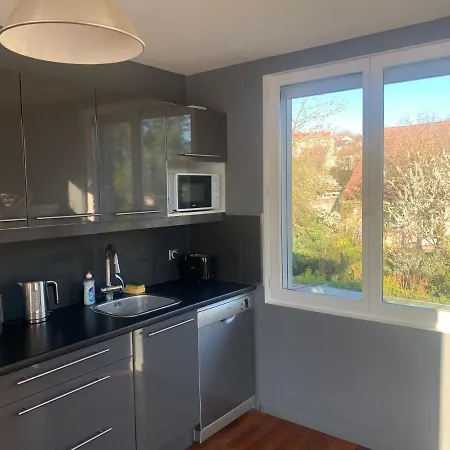 Superbe Appart, 15 Min De Paris, Au Calme Apartament